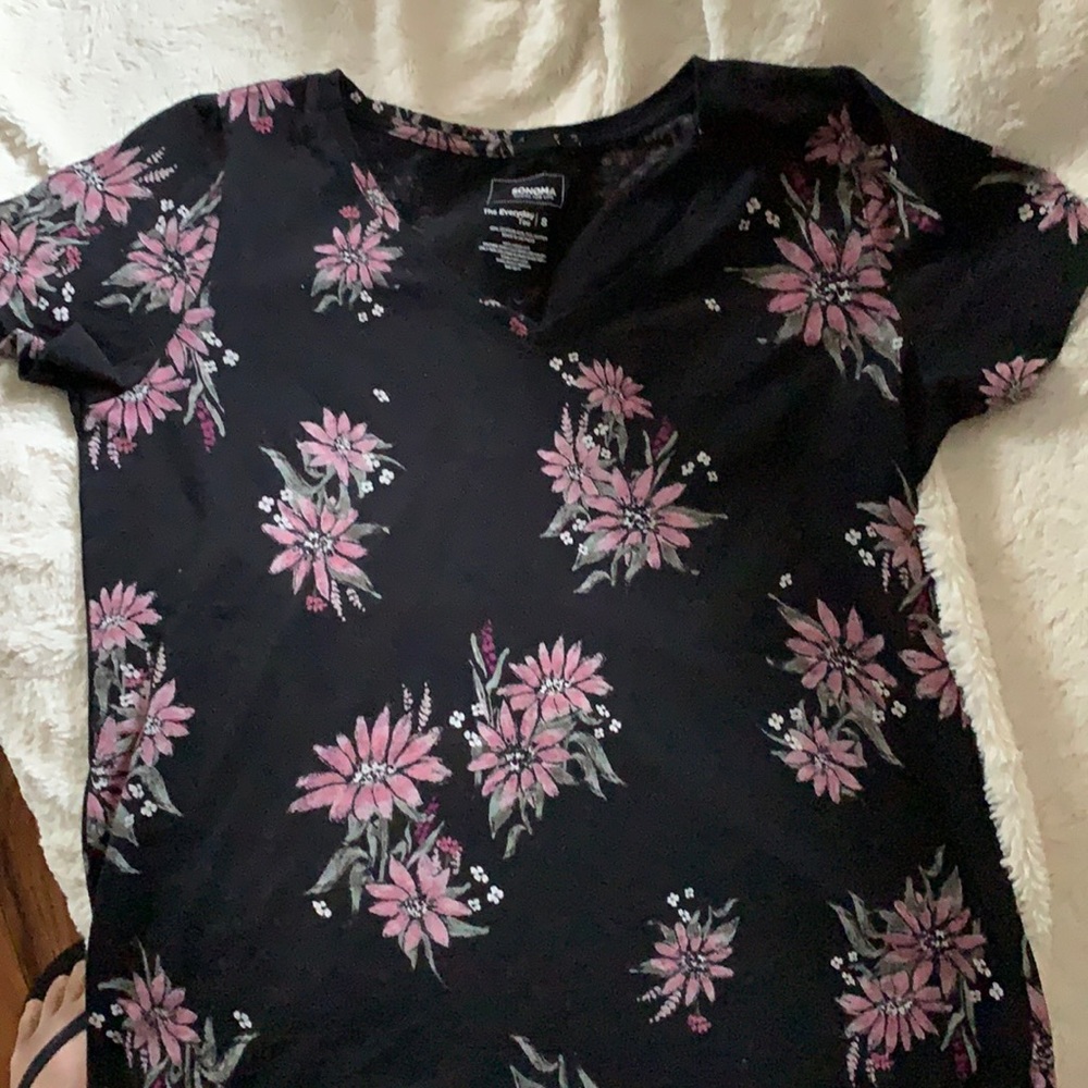 V neck T shirt